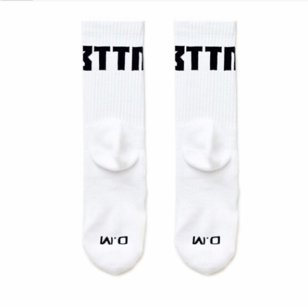 Fashion White Color Letter Socks Gay Top Vers Mens Sports Long Tube Football